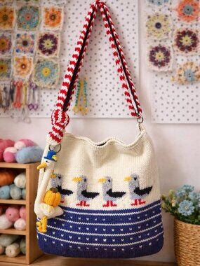 Handmade Knitted Seagull Knit Tote Bag - Wool yarn (with Duck Charm)